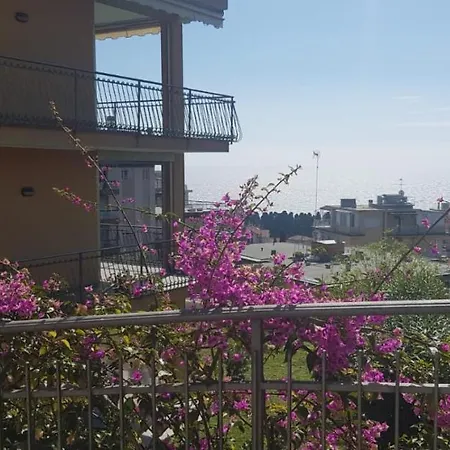 Casa Fiorenza Parcheggio Privato 산레모