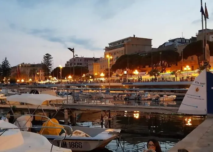 Casa Fiorenza Parcheggio Privato Apartmán *
